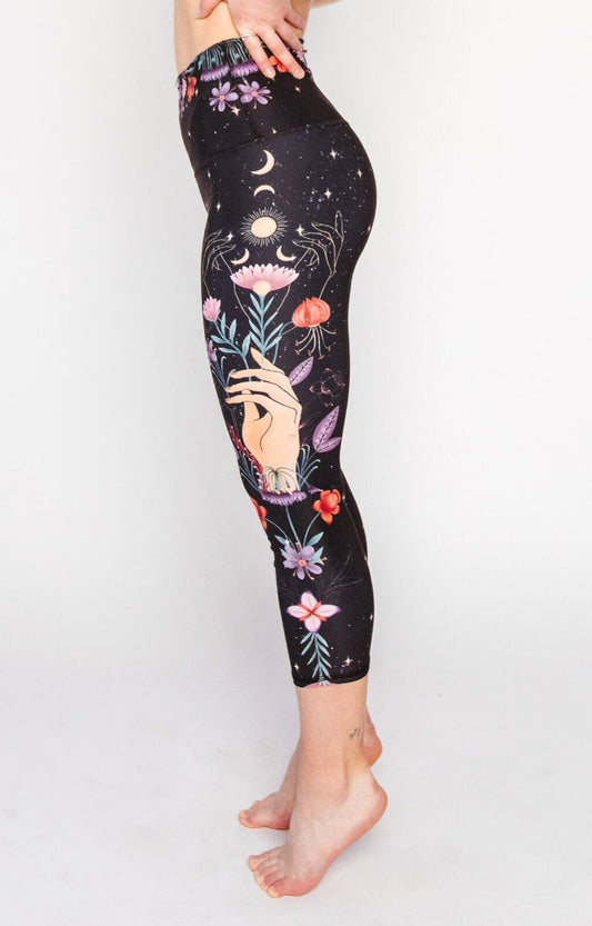 Capri Legging - Celestial Timing