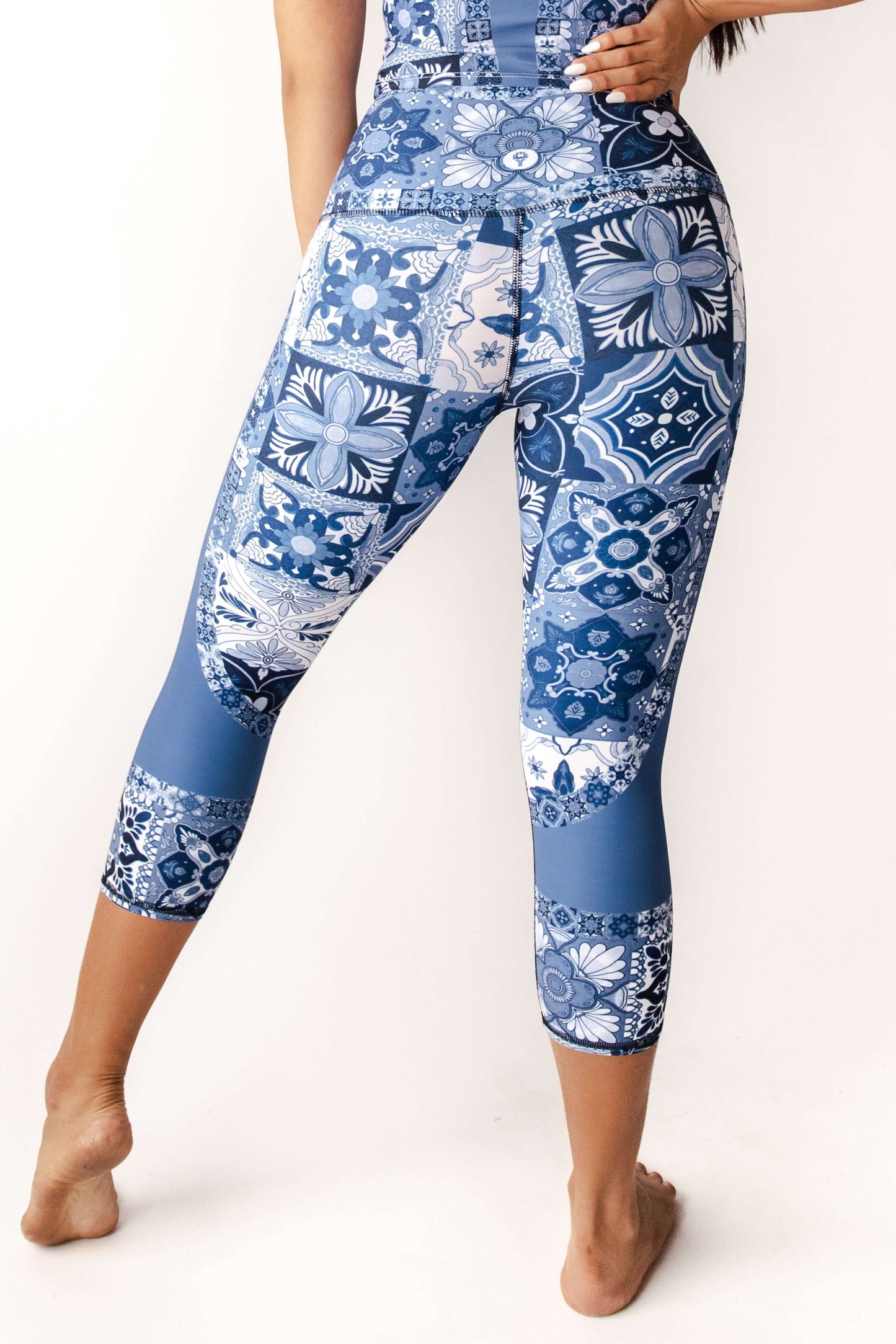 Capri Legging - Mosaic In Blue
