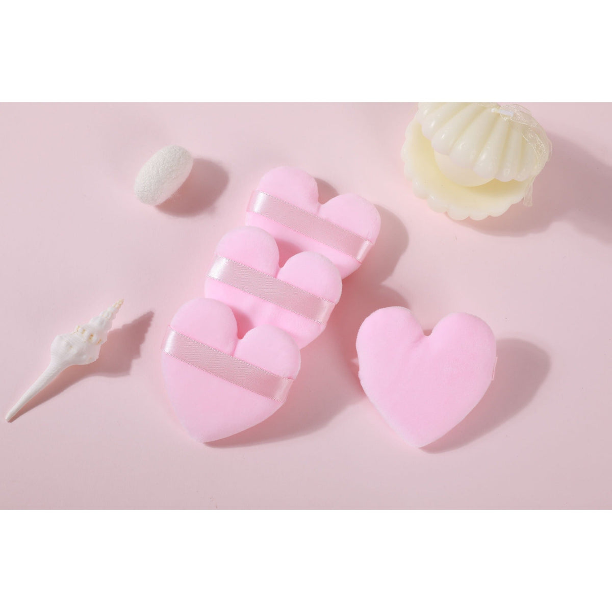 Set de borlas cosméticas con forma de corazón