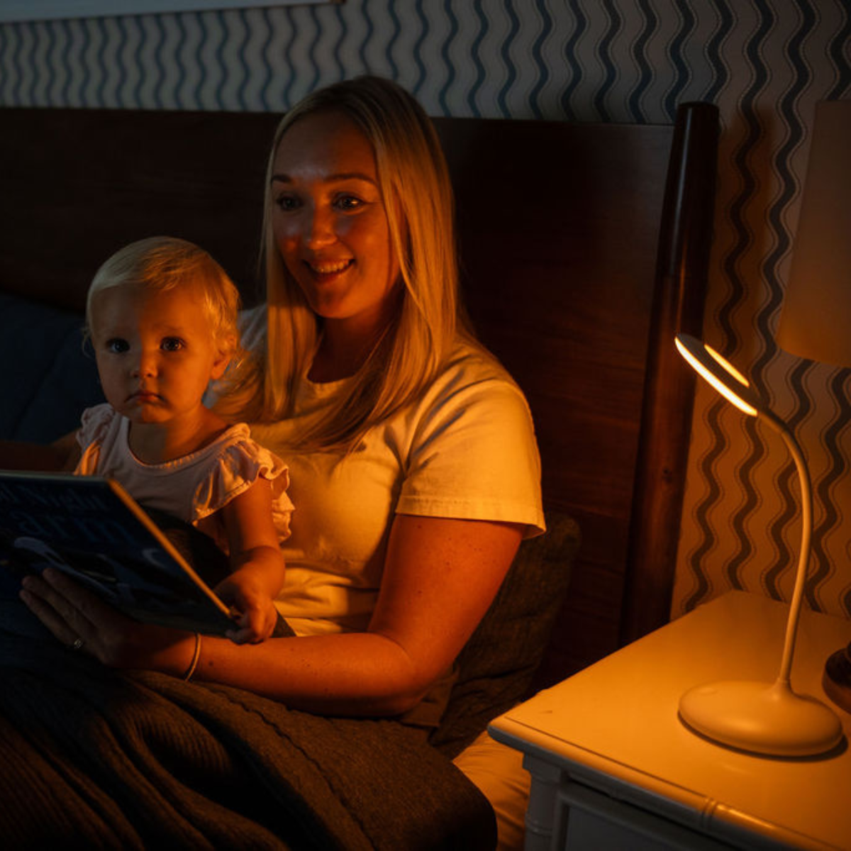 MoonNest - Lampe de table/de bureau/de chevet respectueuse du cycle circadien