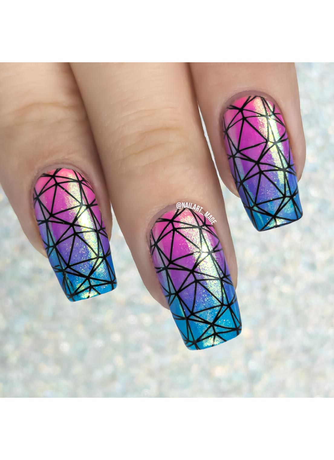 Luxe In Lines