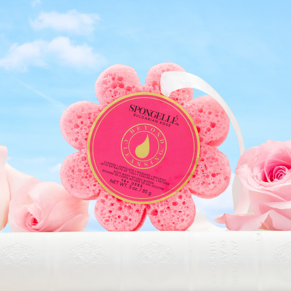 Esponja de baño con rosa búlgara y flores silvestres