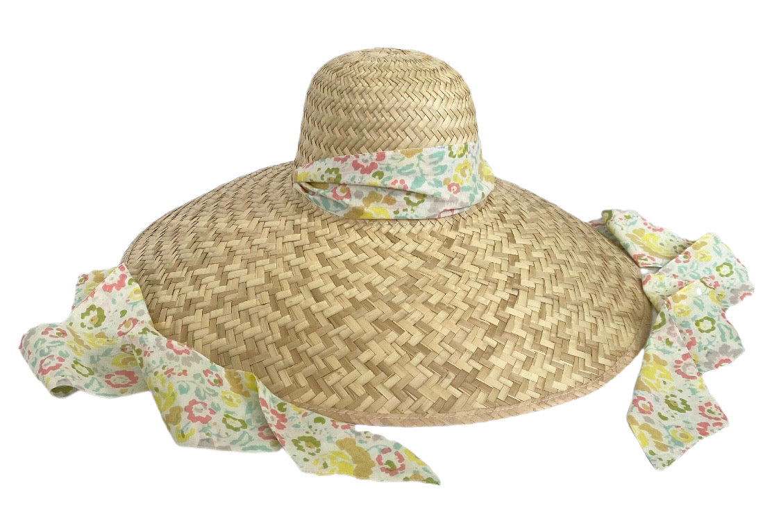Bufanda y sombrero de plumeria pastel