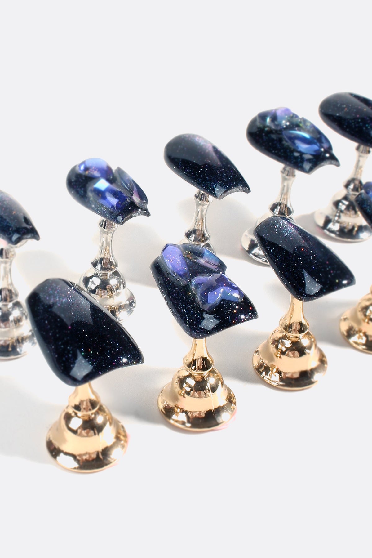 Polvo de estrellas de zafiro | Uñas de gel profesionales hechas a mano