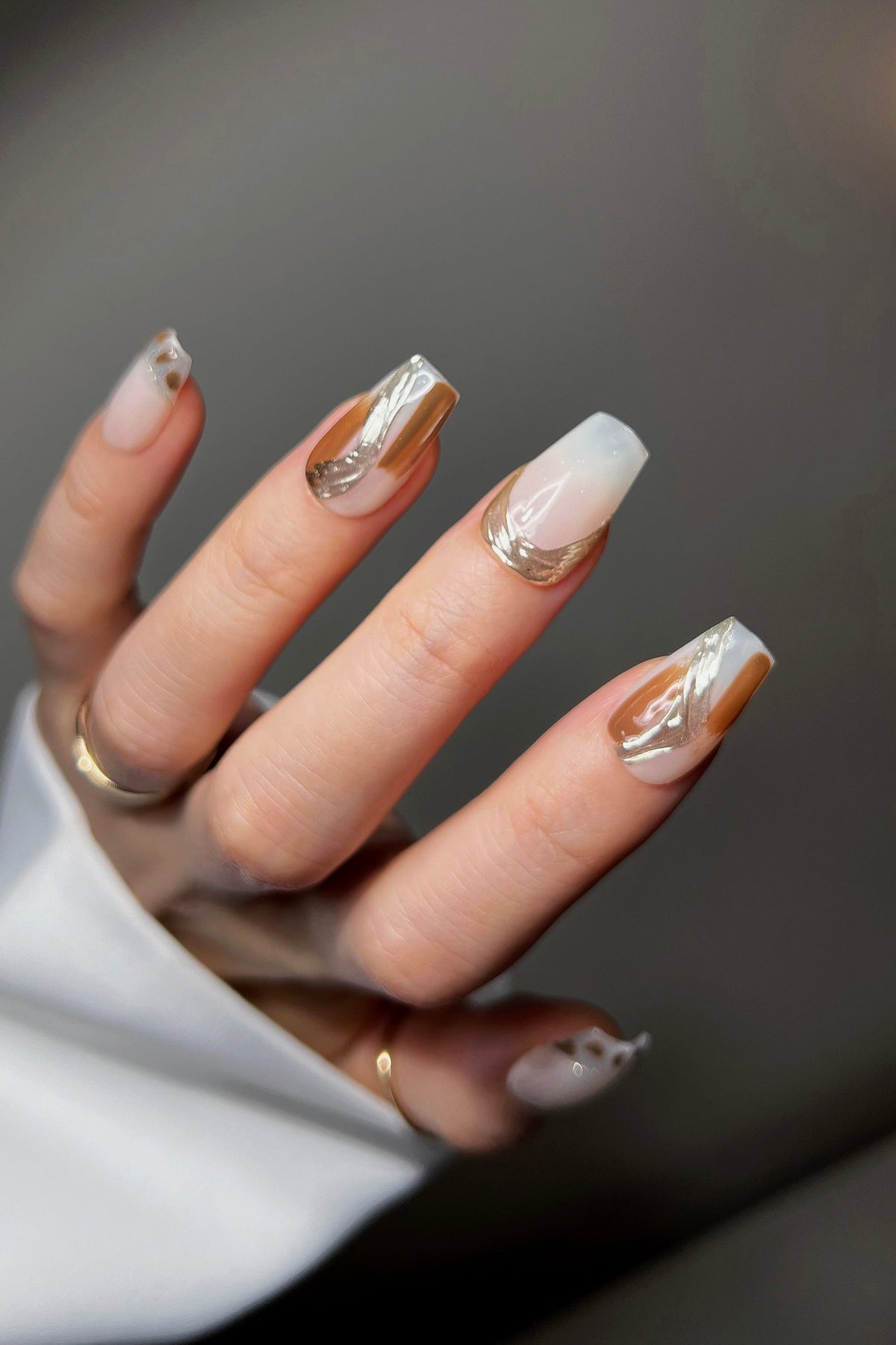 Estilo felino | Uñas de gel profesionales hechas a mano