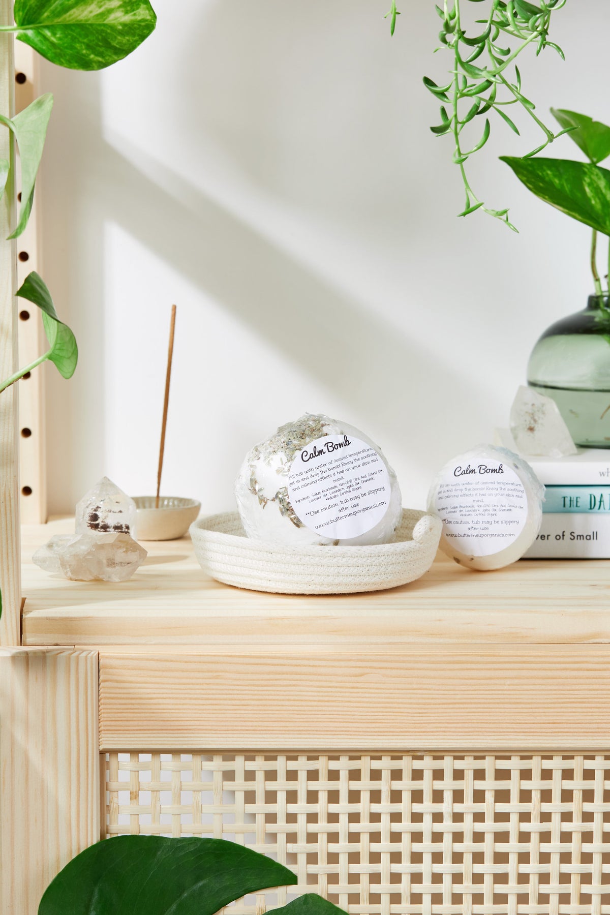 Bomba de baño orgánica Calm Bomb - DOS TAMAÑOS Bomba de baño efervescente de lavanda y manzanilla