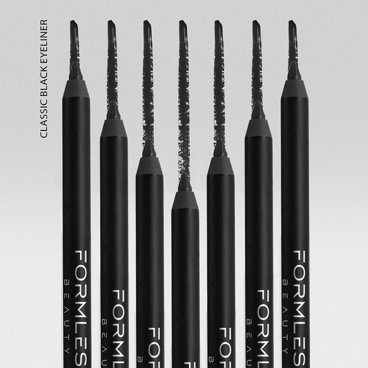CLASSIC BLACK EYELINER