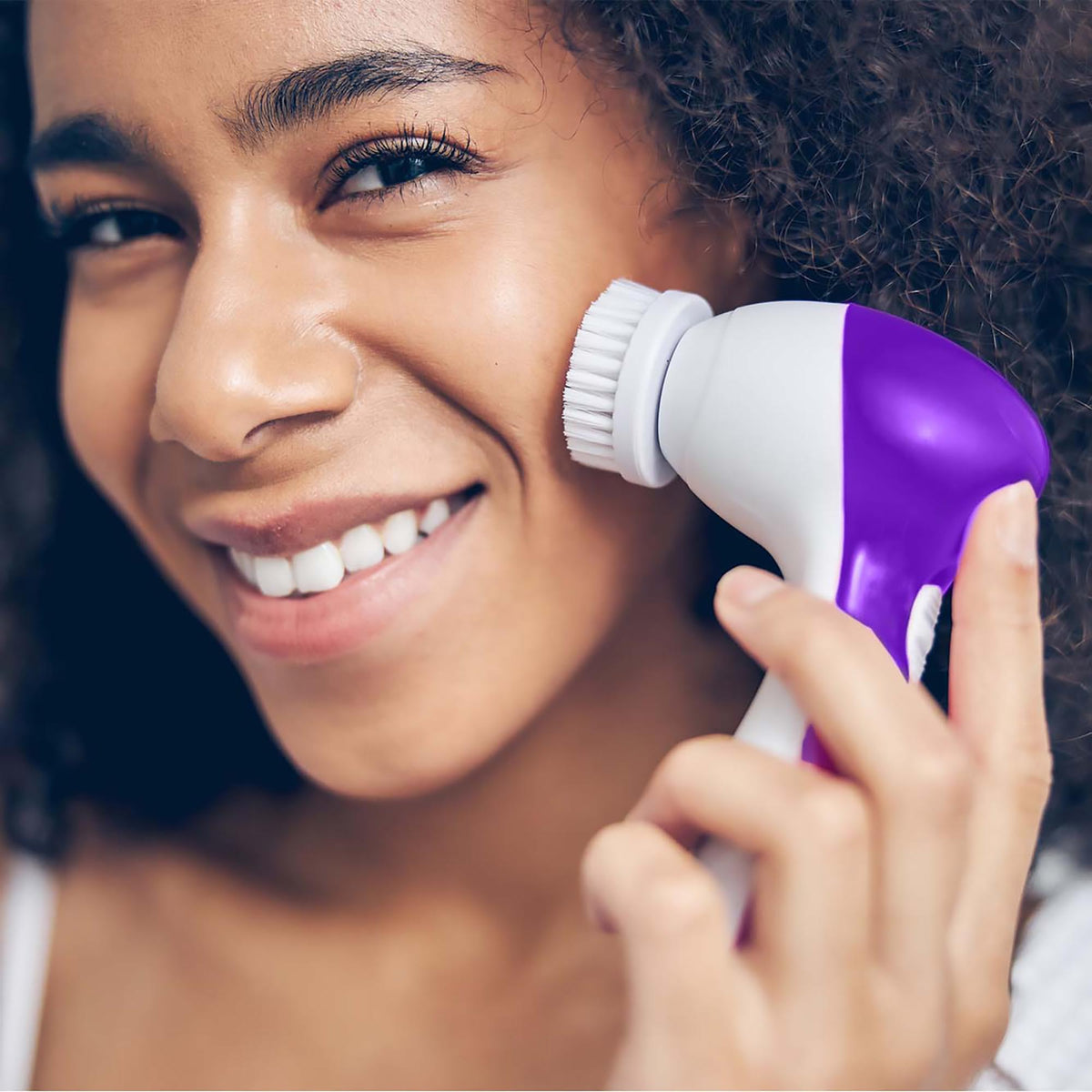 Advanced Facial Cleansing Brush