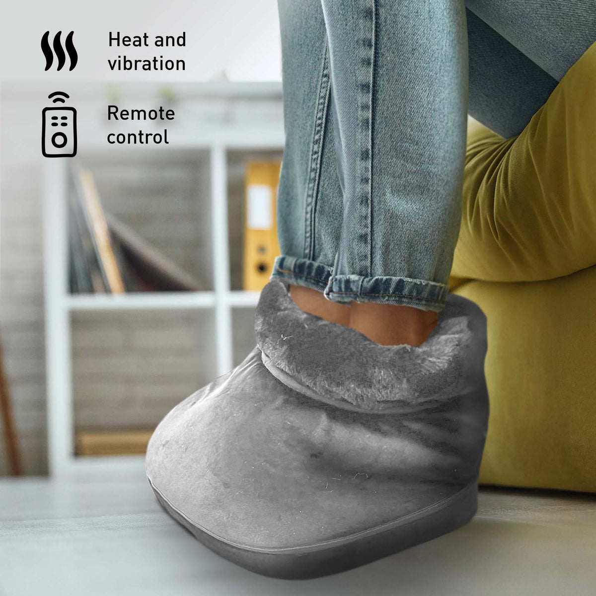 Paquete de bienestar de fin de semana: Guante de masaje de palma, masajeador de pies con calefacción, aceite de coco y guante de baño exfoliante.