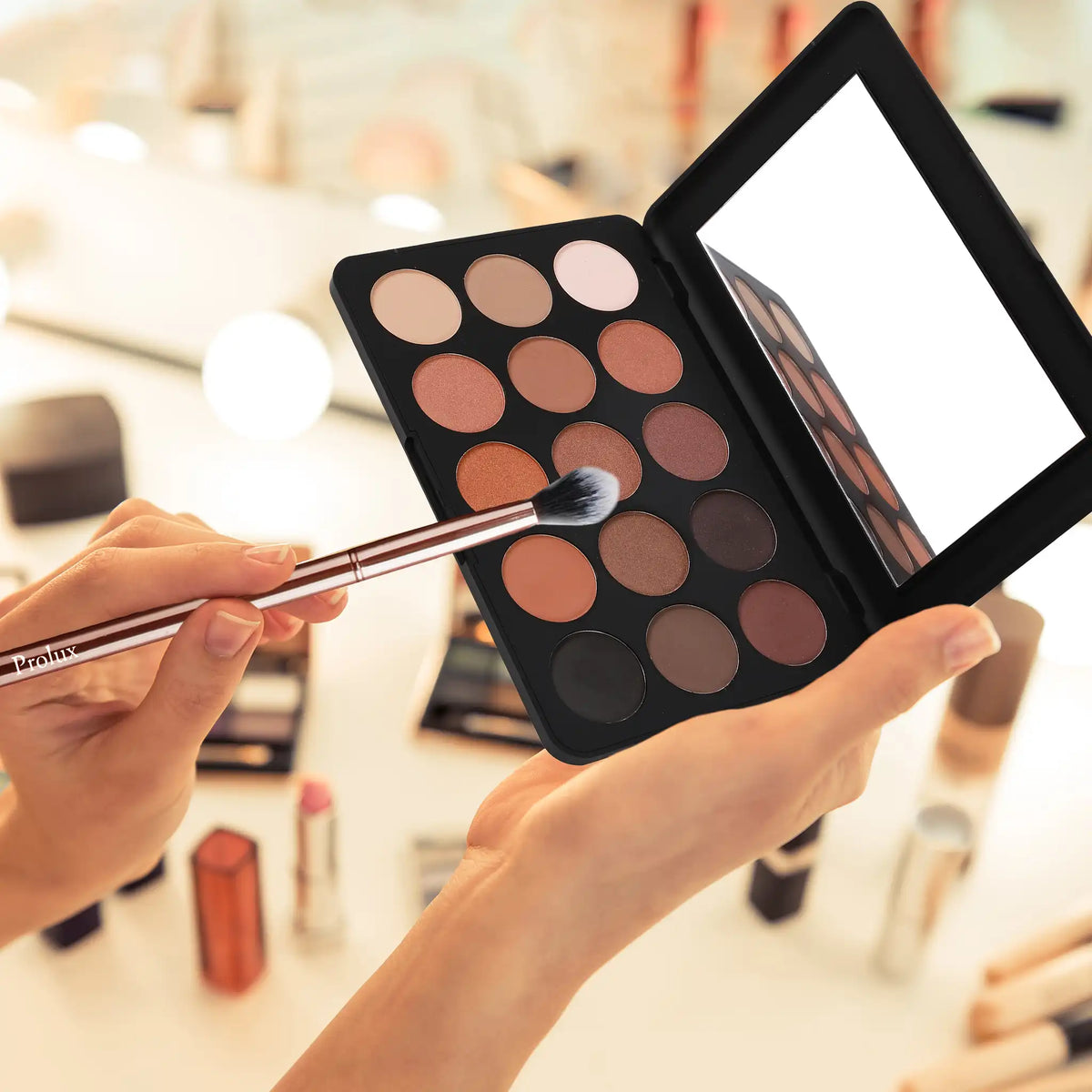 Paleta de sombras de ojos Prolux de 15 tonos