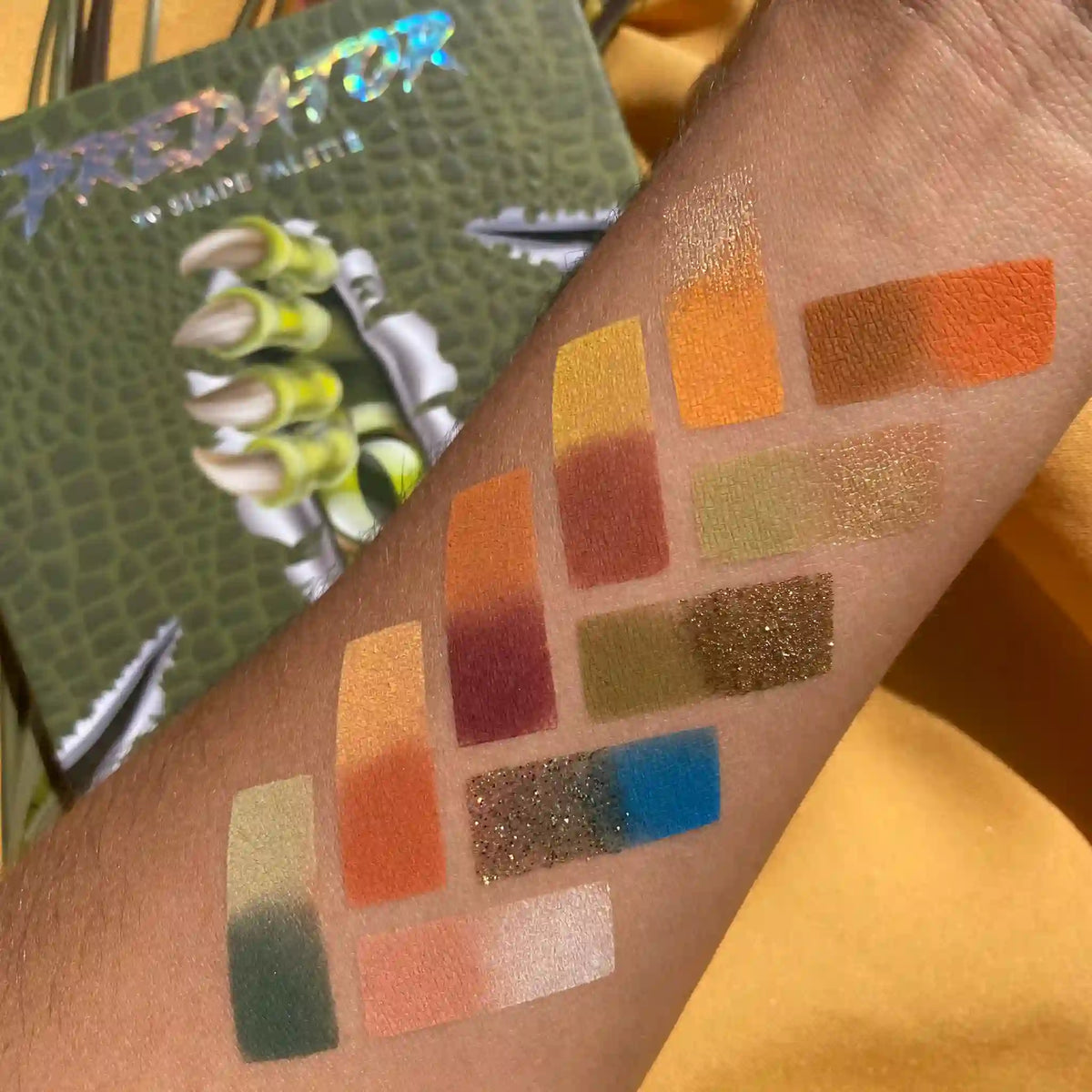 Paleta de sombras de ojos neutras Predator