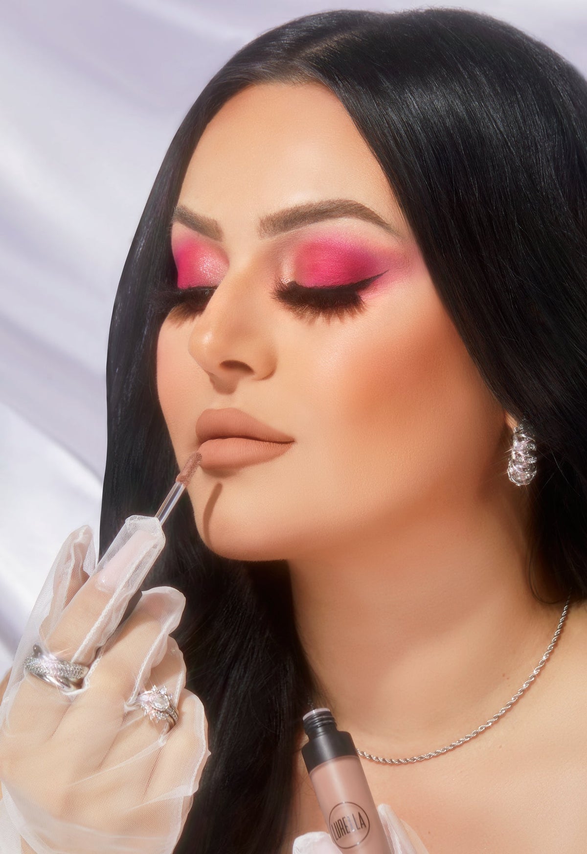 Lurella x The Aguilars - Labiales extravagantes
