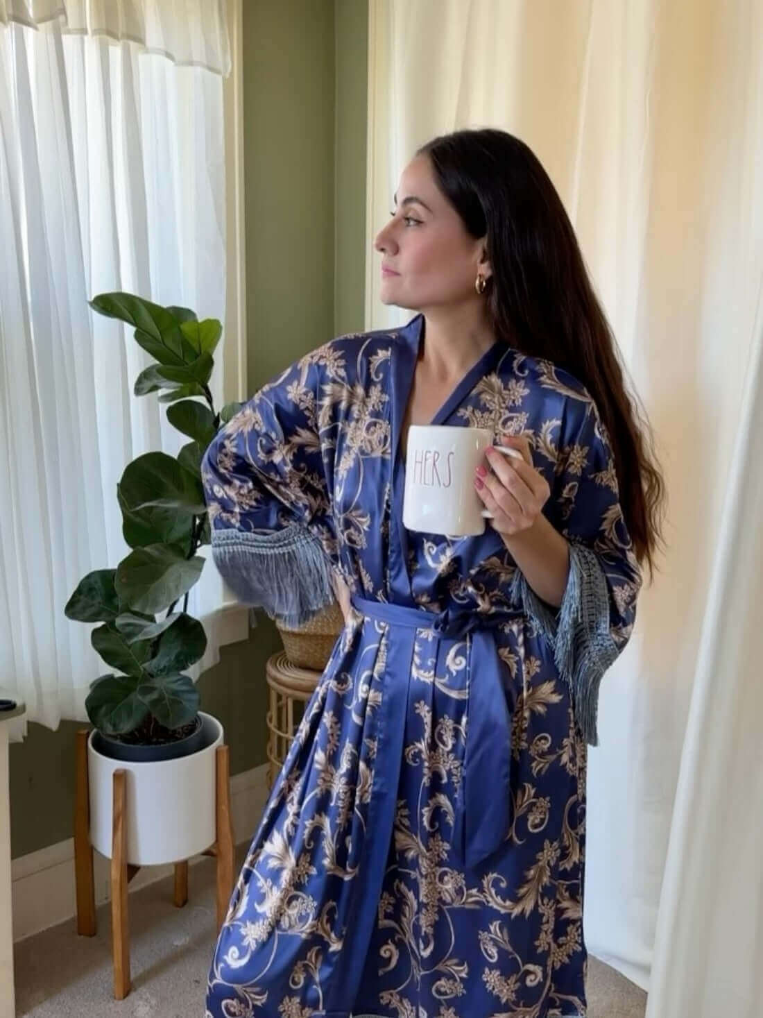 Bata kimono azul con borlas