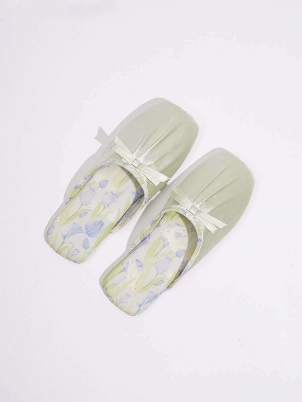 Chaussons à imprimé floral encre