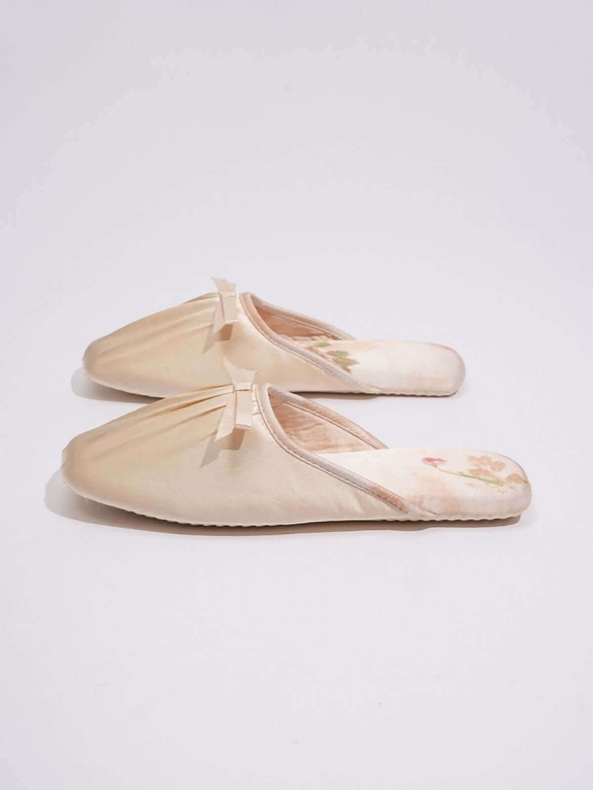 Chaussons à imprimé floral encre