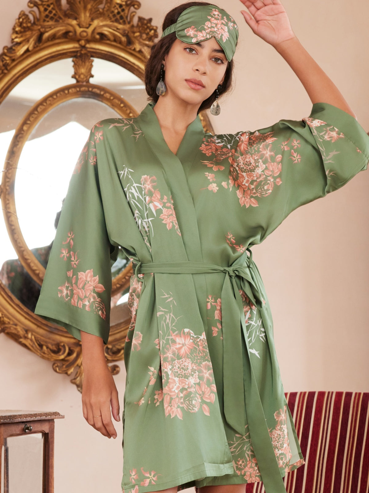 Bata kimono corta color oliva