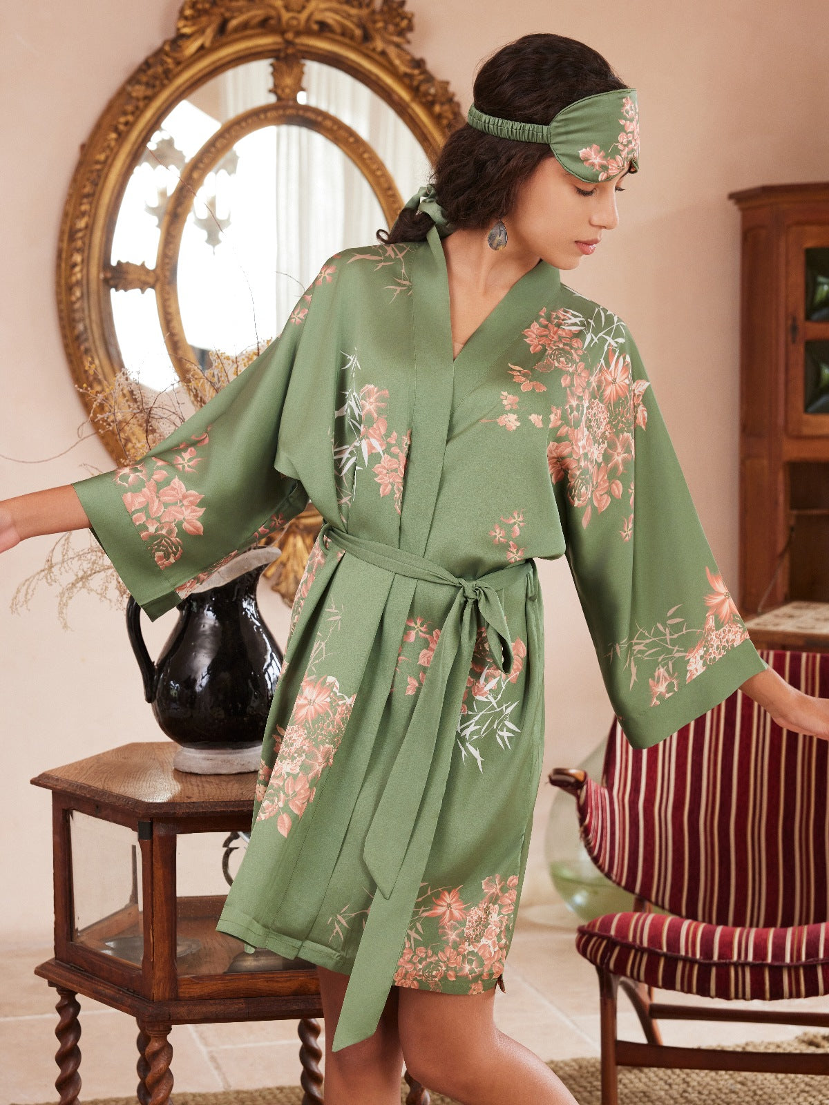 Bata kimono corta color oliva
