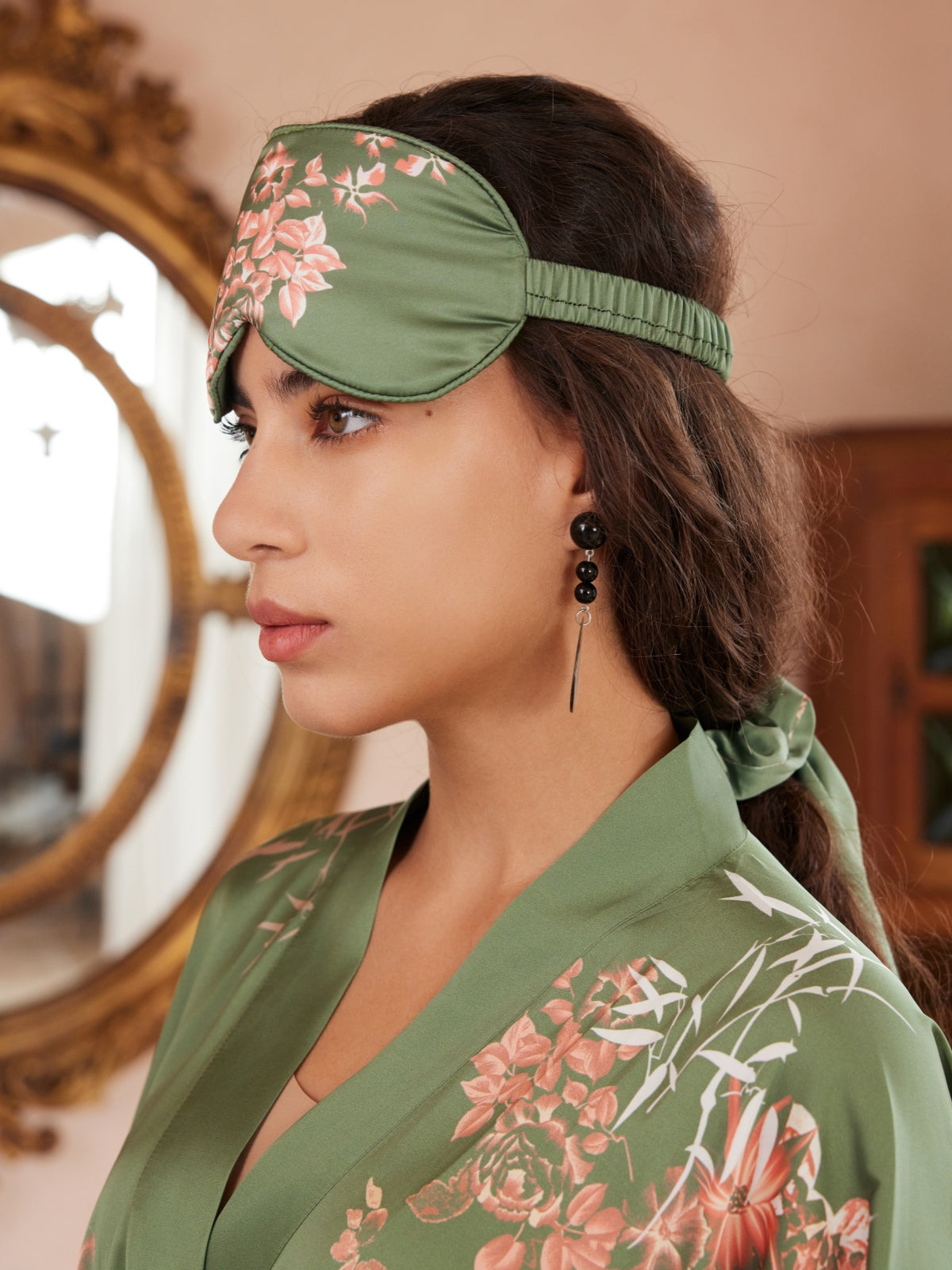 Bata kimono corta color oliva