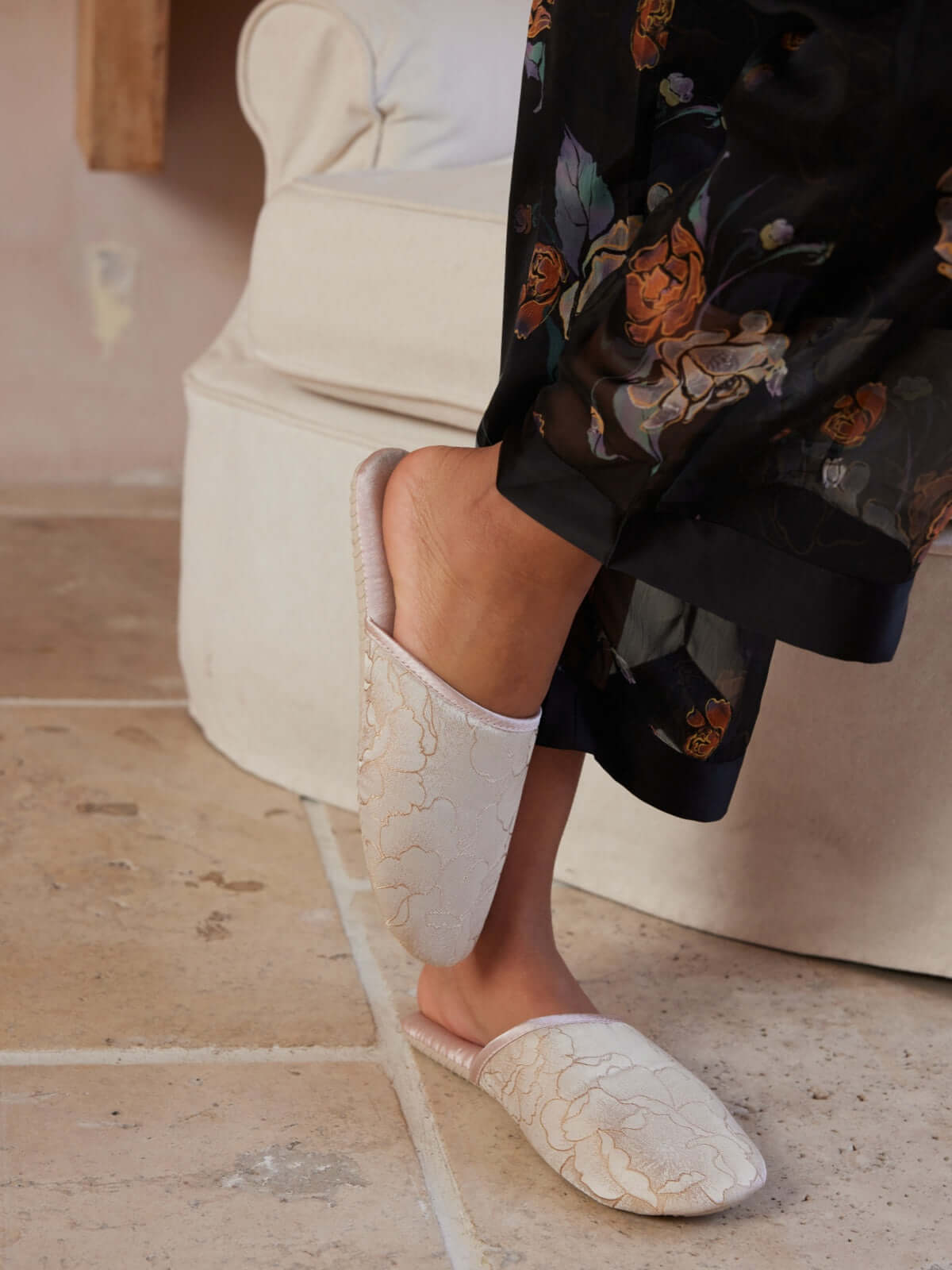 Pantoufles bandeau brodées traditionnelles