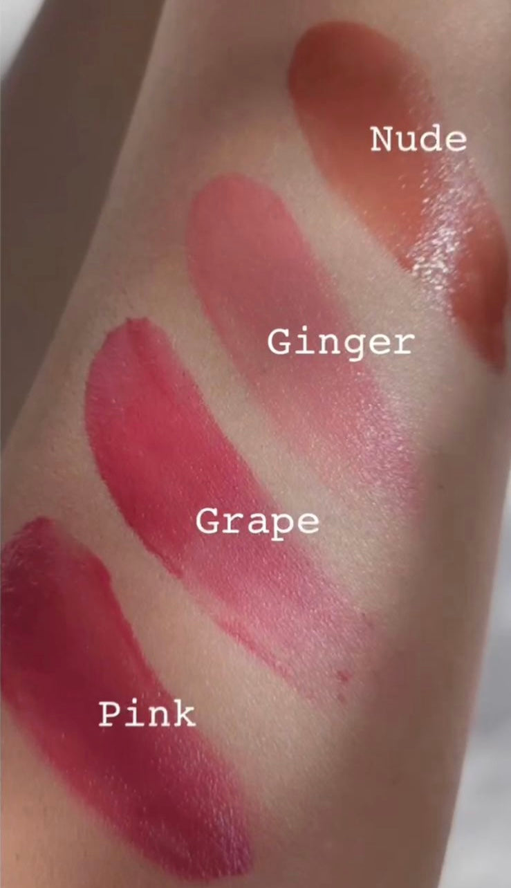 Lip & Cheek Bloom. Lápiz labial natural 2 en 1 para un color vibrante.
