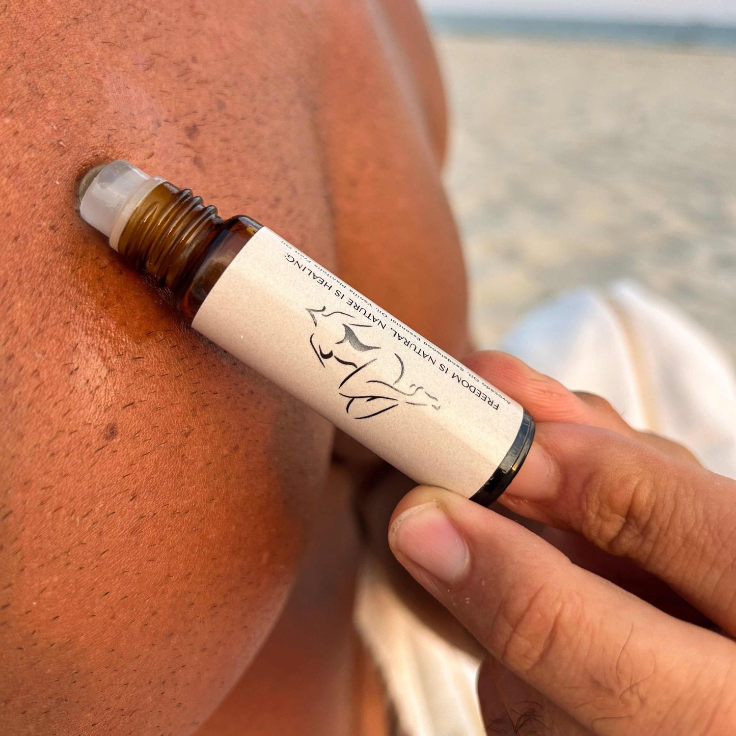 Aceite roll-on Bare Cashmere Essence