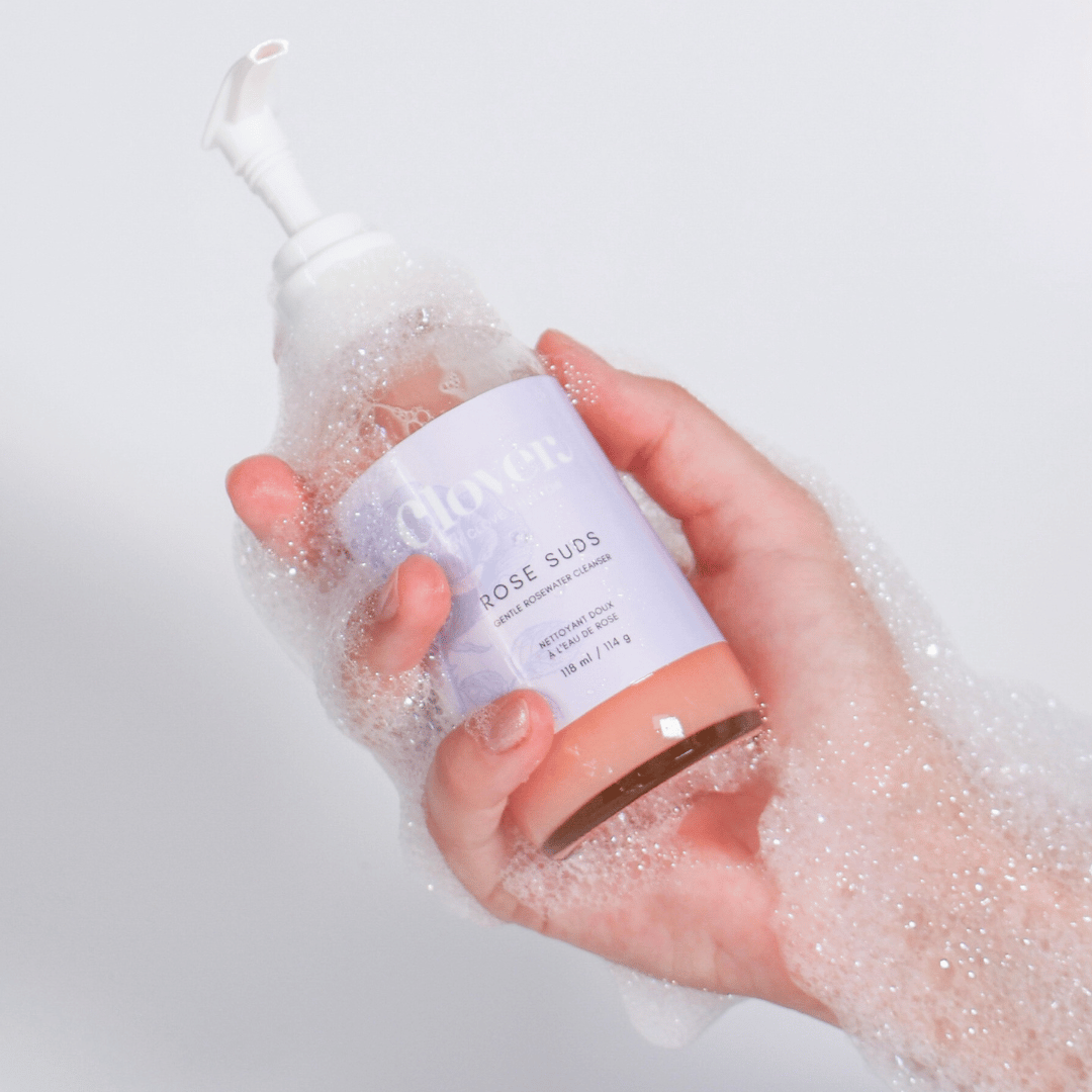 Limpiador suave de agua de rosas Rose Suds