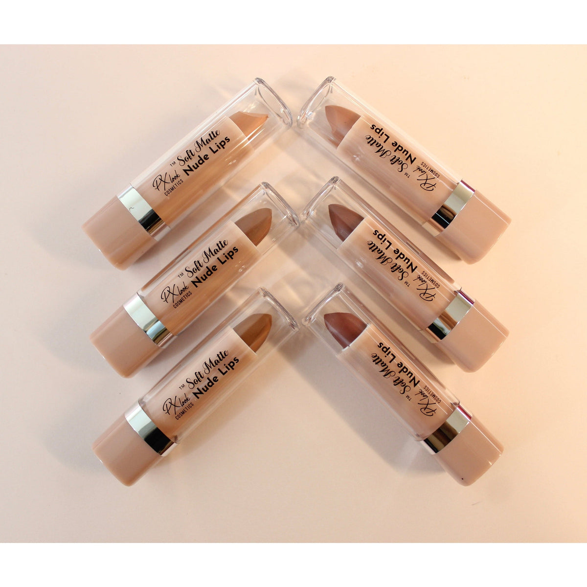 Lápiz labial nude mate suave