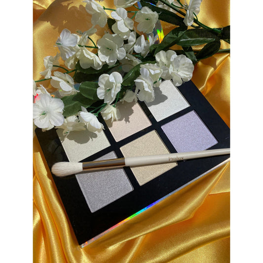 Holographic Highlight Palette
