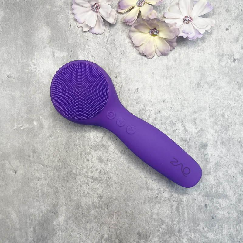 IUV Sonic Micro-current LED Red/Blue Silicone Thermo Cleansing Brush with Gift Box