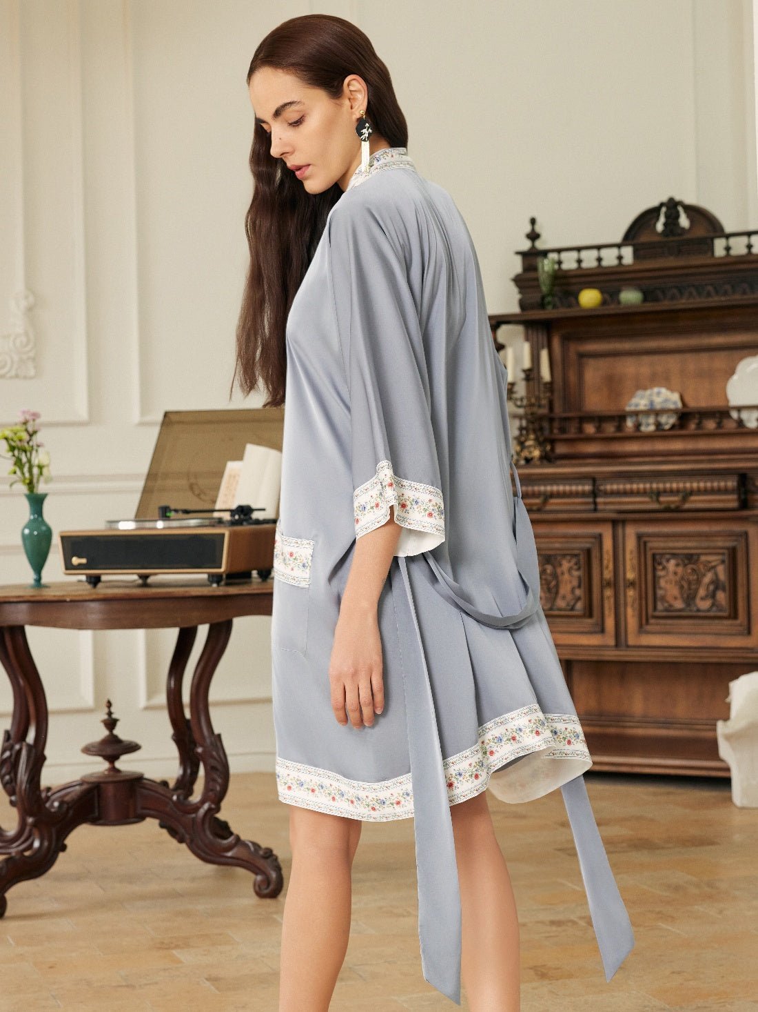 Light Blue Embellished Flower Short Robe with Pockets | Daily Health & Beauty