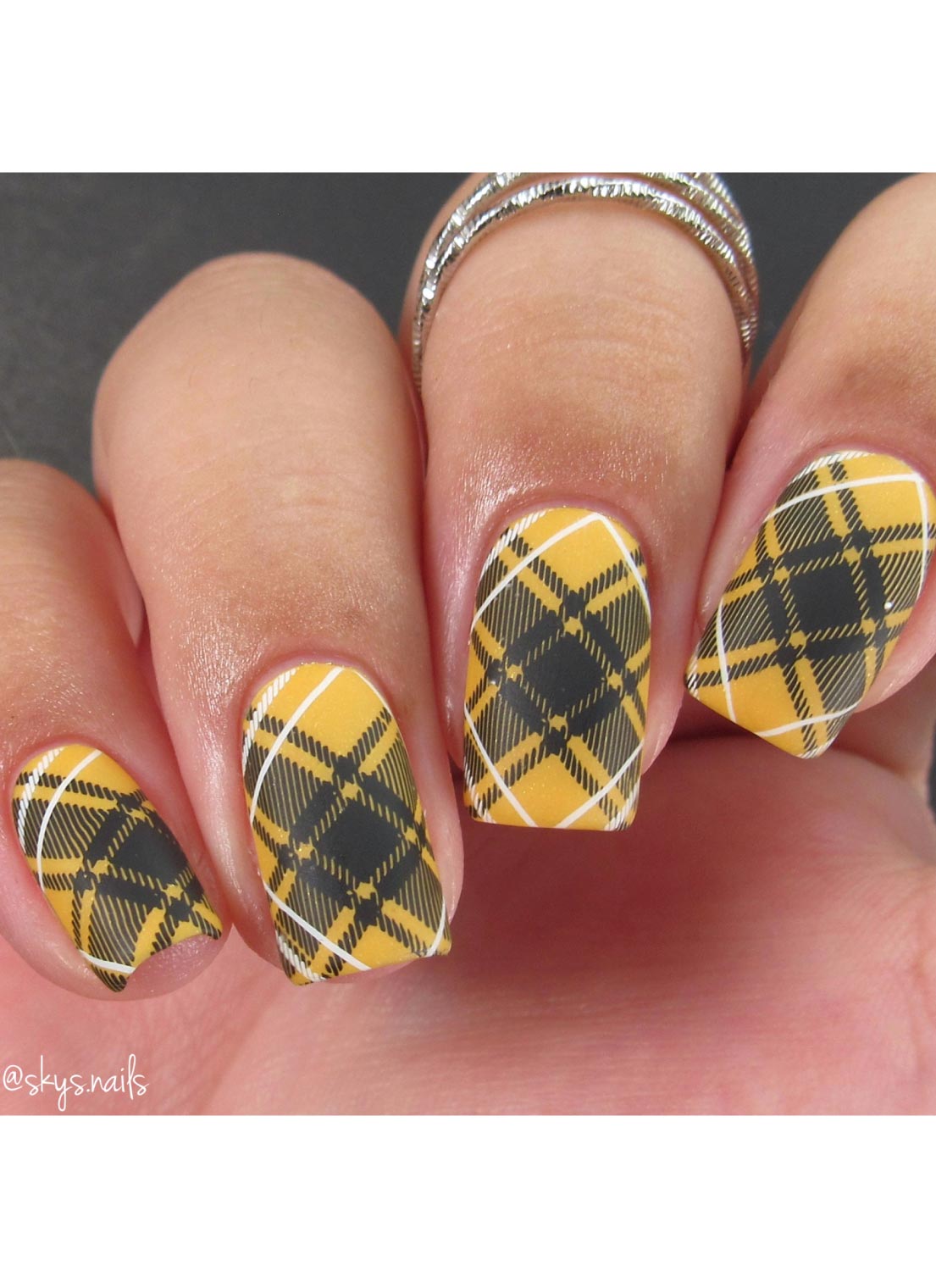 Pretty In Plaid-04