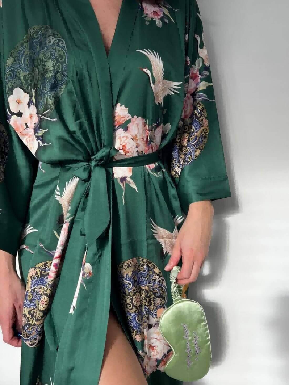 Bata kimono verde de grulla de jardín