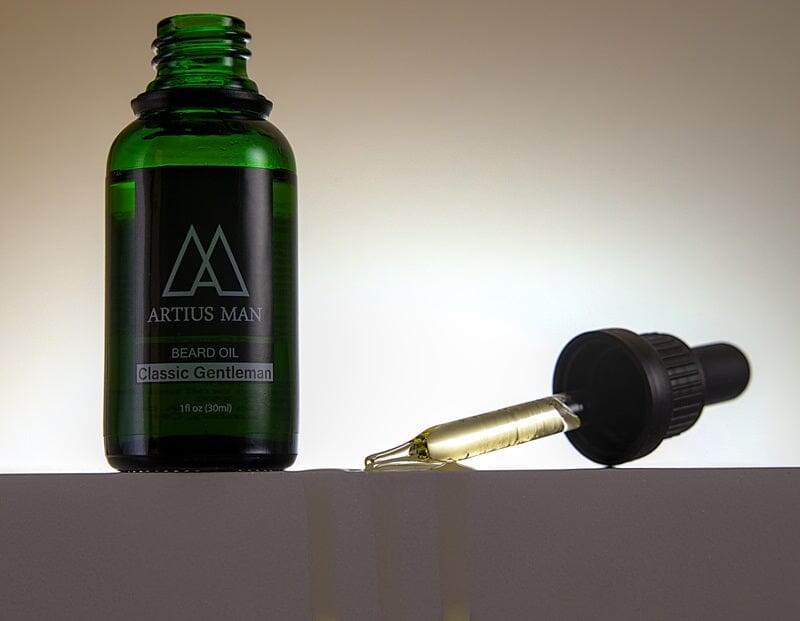 Classic Gentleman Sandalwood Beard Oil – Pure Sandalwood Beard Conditioning Oil (1 oz)