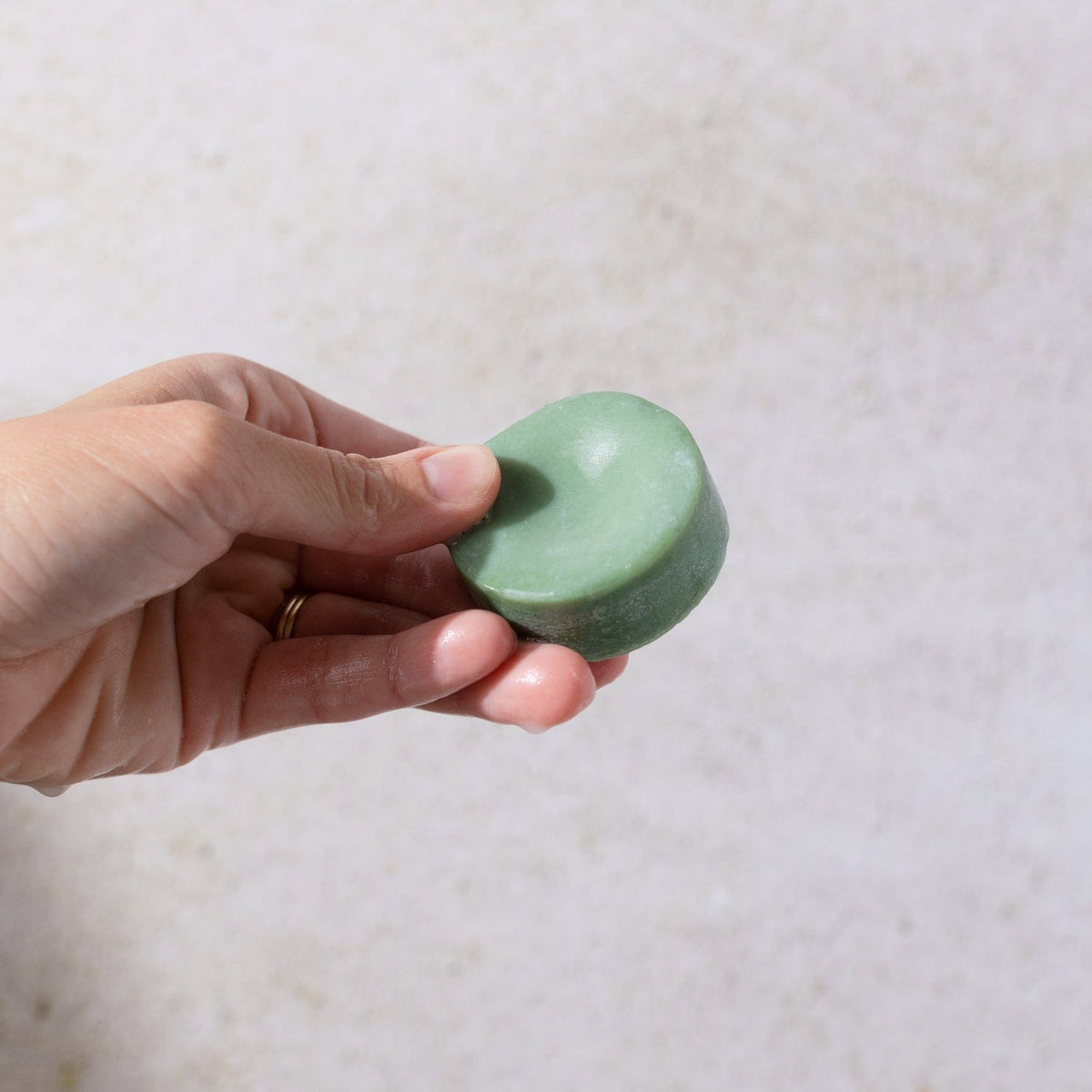 Bloom Castor Oil Conditioner Bar – For Stronger, Softer, Healthier Hair