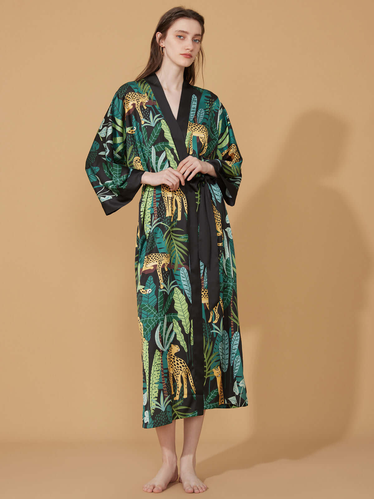 Kimono de leopardo negro