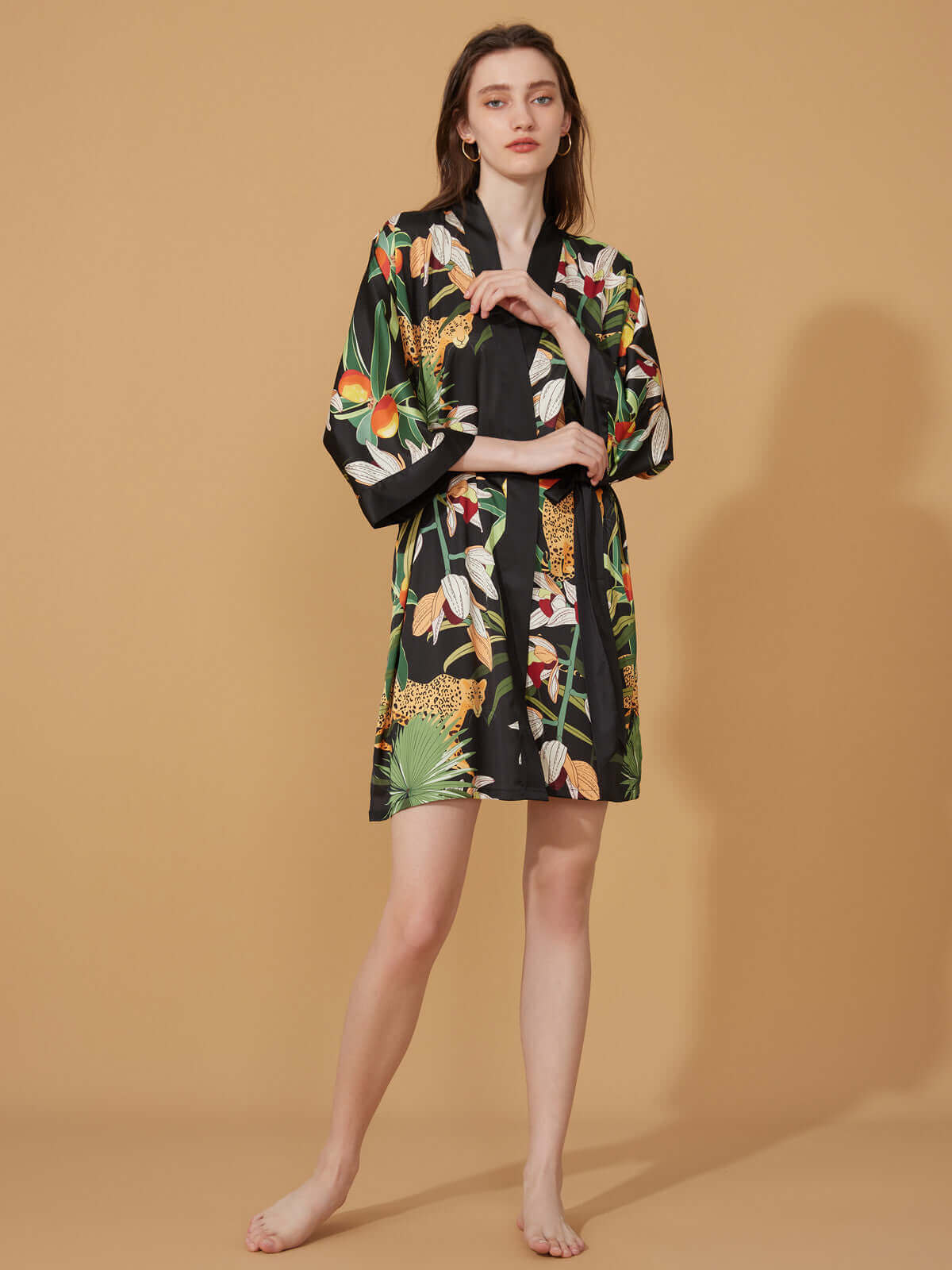 Kimono corto de leopardo negro
