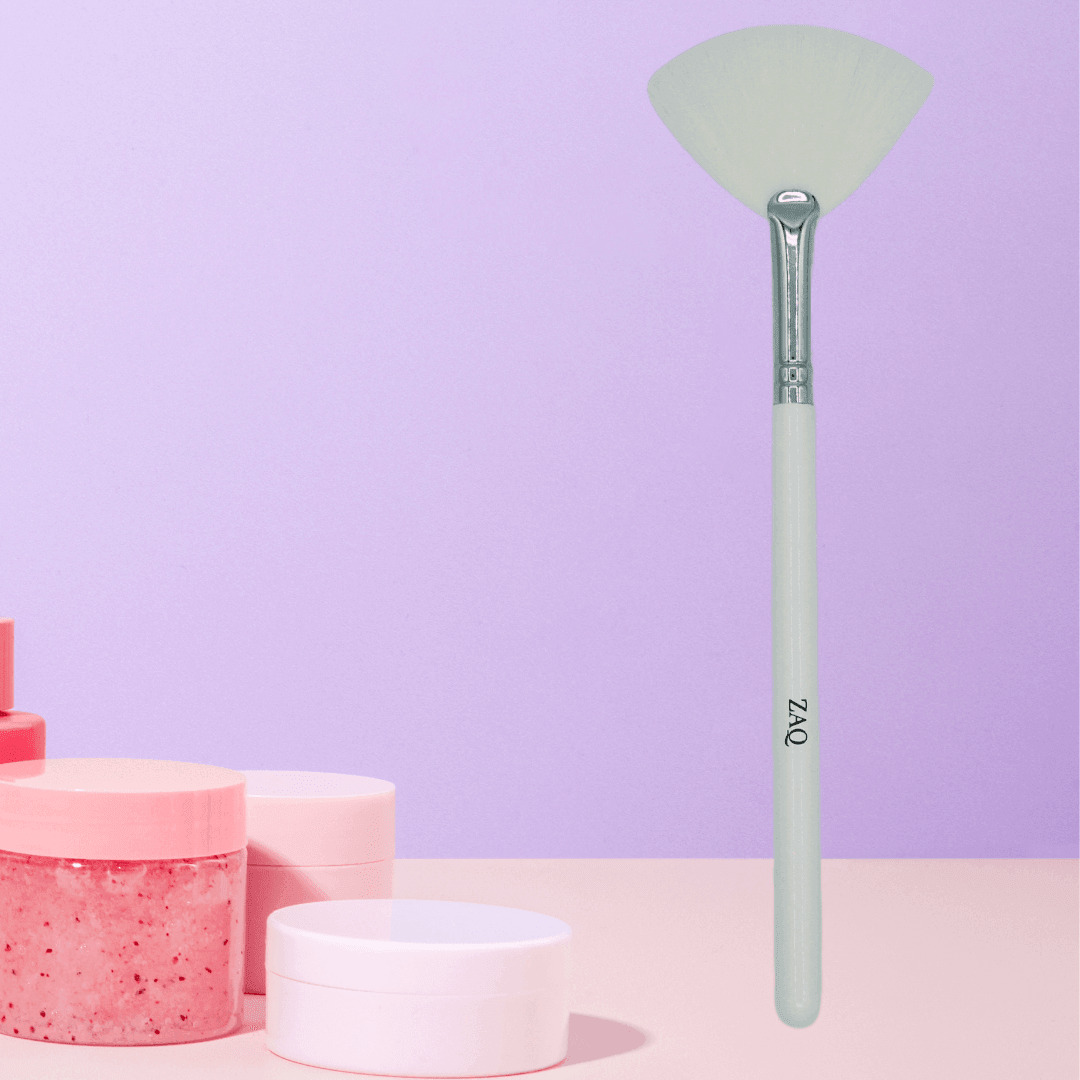 Fan Brush with Wood Handle, Copper Ferrule - Synthetic Bristles