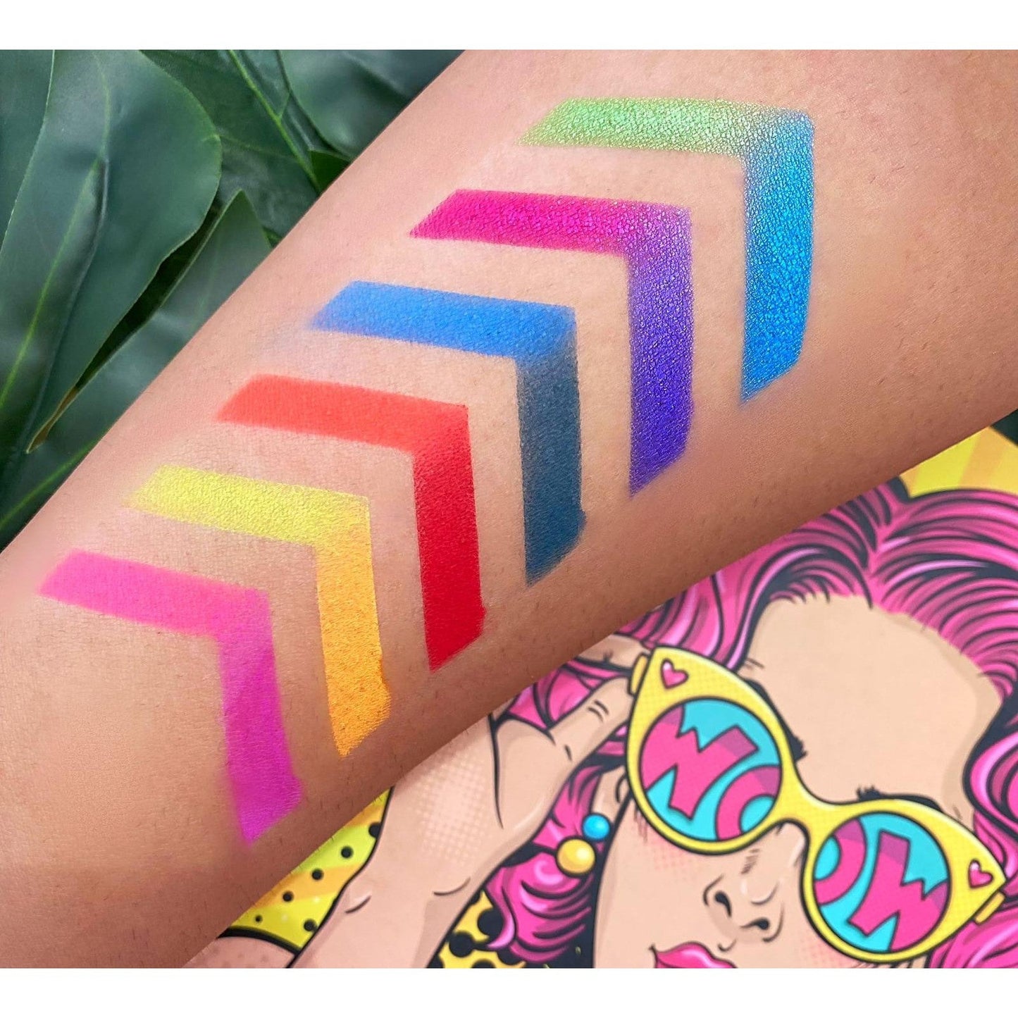 Wow Bundle | Eyeshadow Palette & Neon Pink Brush Set