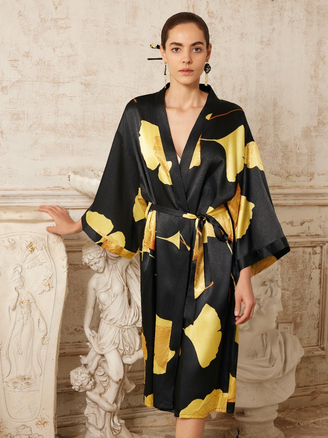 Yellow Ginkgo Leaf Print Black Kimono Robe | Daily Health & Beauty