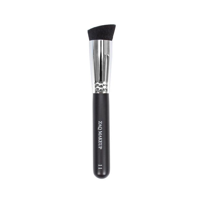 ANGLED FOUNDATION BRUSH