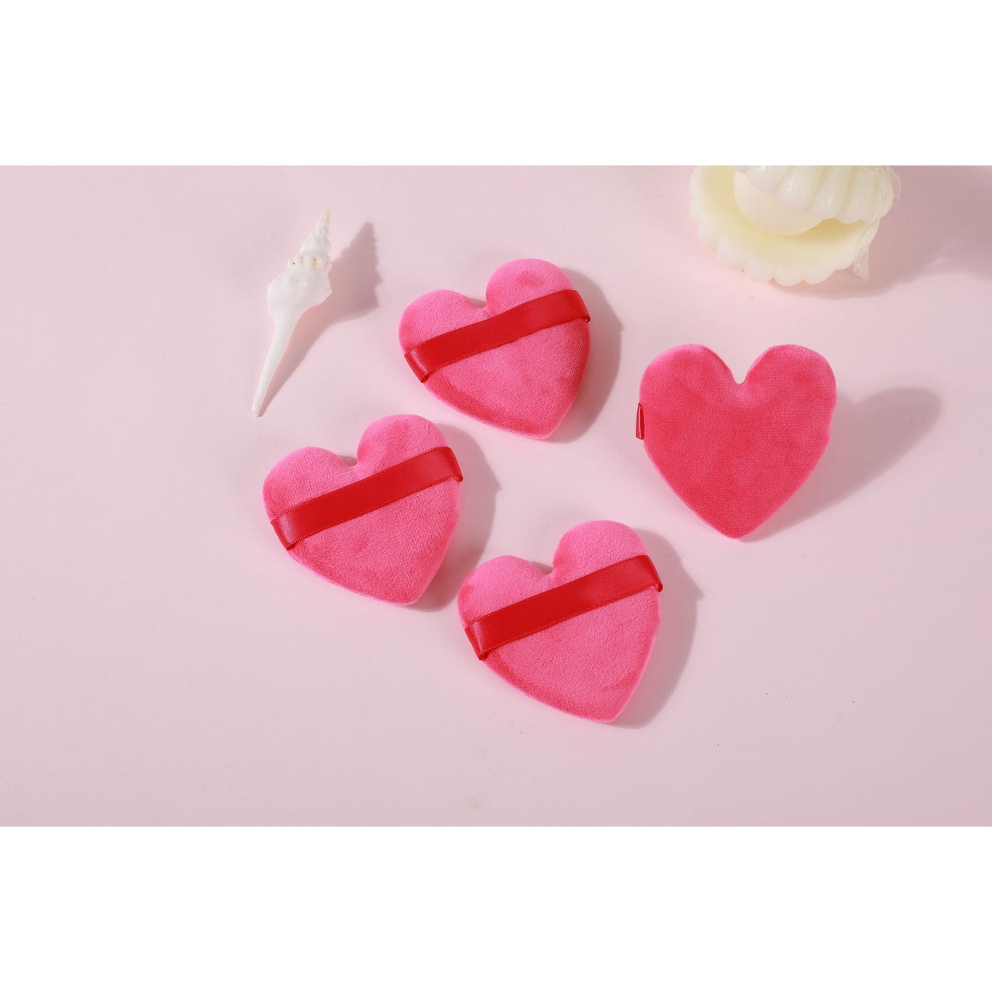 Set de borlas cosméticas con forma de corazón