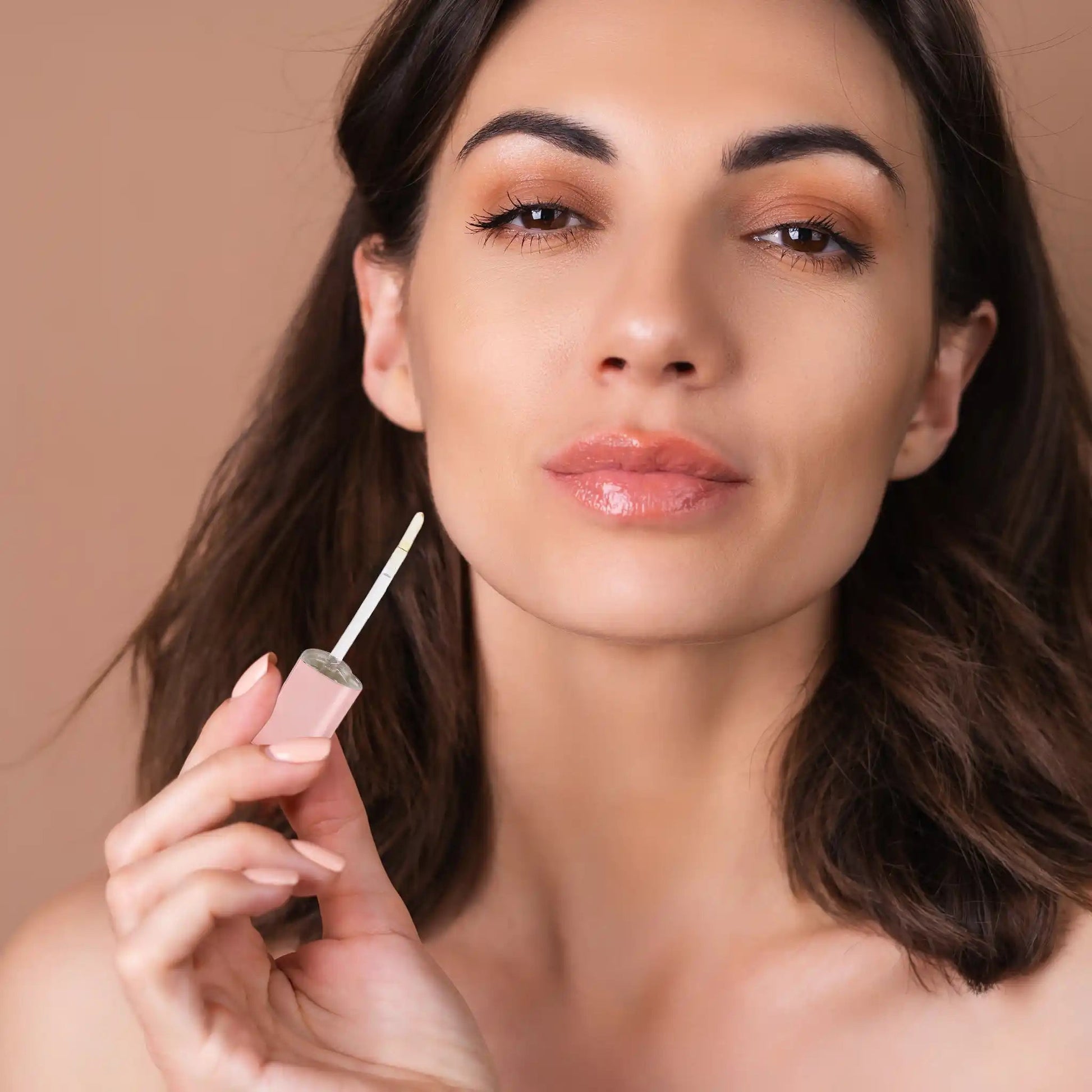 24K Gold Lip Gloss | Daily Health & Beauty