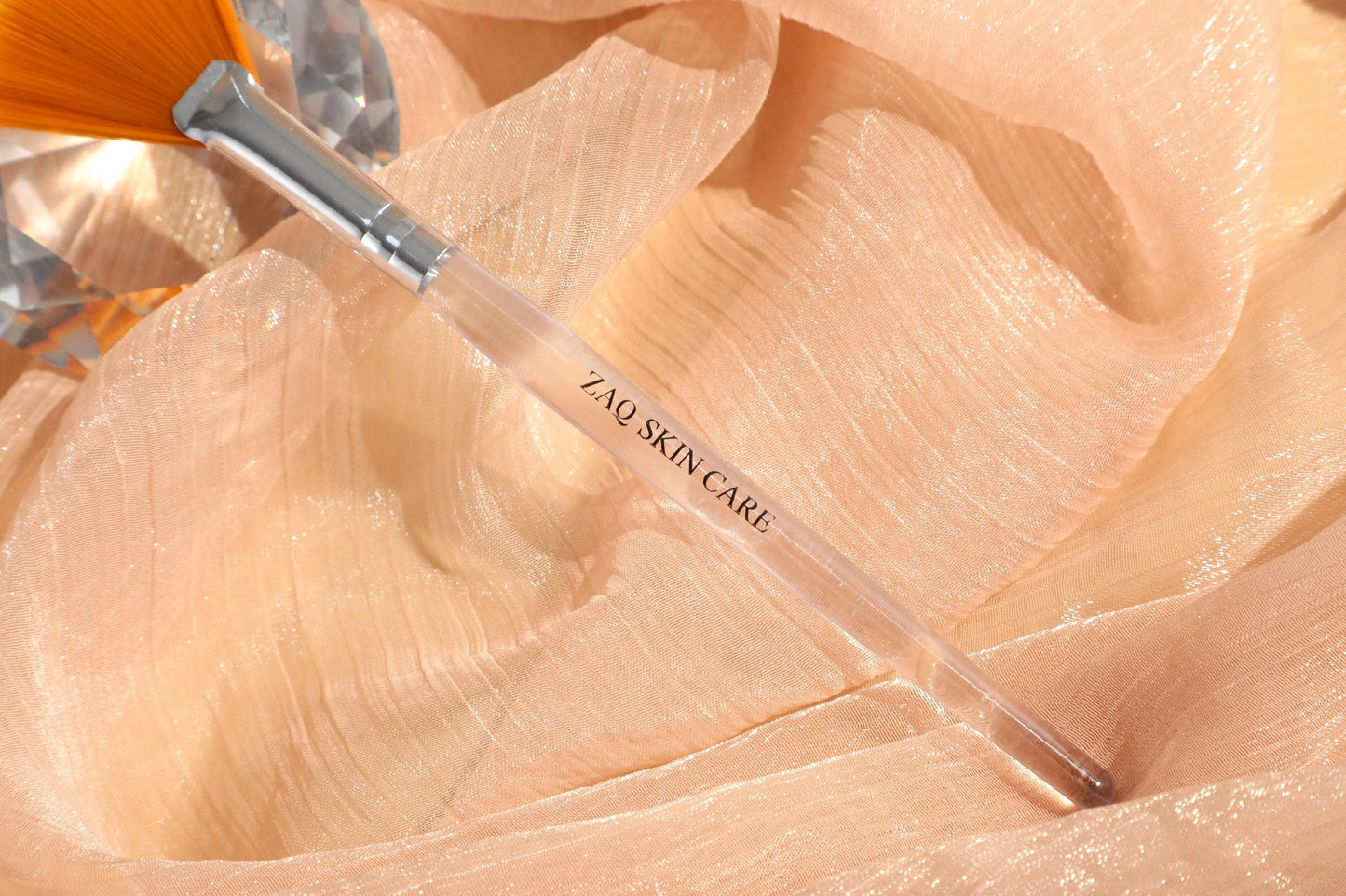 Fan Mask Brush with Synthetic Bristles & Acrylic Handle