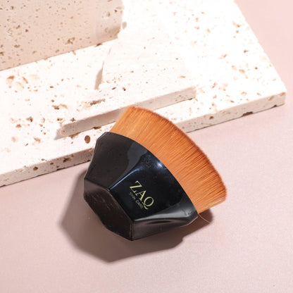 Hexagon Blending Liquid Foundation Kabuki Brush