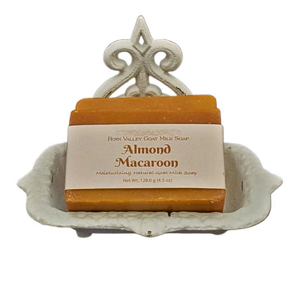 Jabón artesanal de leche de cabra | Aroma de macarrones con almendras