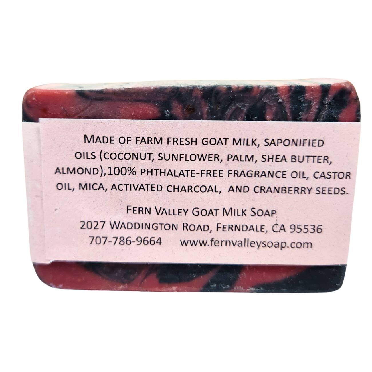 Jabón natural de leche de cabra | Exfoliante de carbón y semillas de arándano | Cherry Bomb