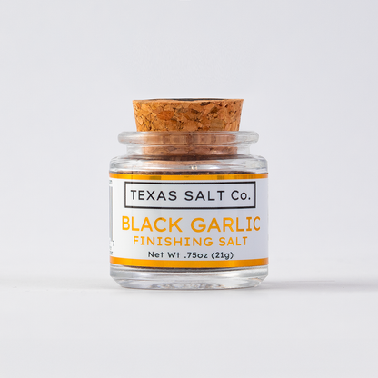 Sal de acabado de ajo negro