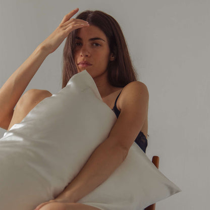 Akoya Pearl Silk Pillowcase (King Size)