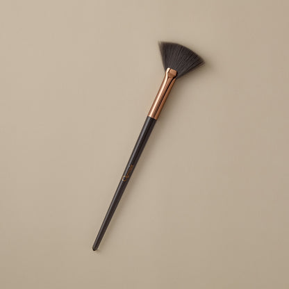 Feathering Fan Brush