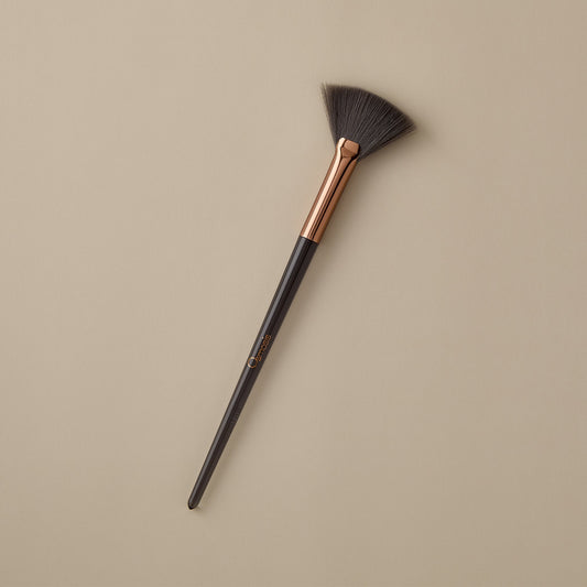 Feathering Fan Brush